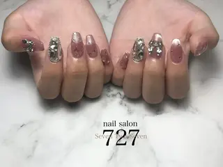 ネイル 727 nailのネイルデザイン