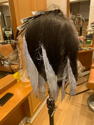 カラー Pēji所属・松村 総のヘアスタイル