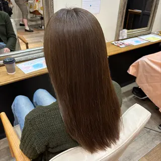 カラー しおり🍬 KOKORO🤍のヘアスタイル