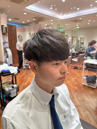 メンズ Savoir GRANMASH【サヴォア　グランマッシュ】所属・ショート/レイヤー/ 透明感/グレージュのヘアスタイル