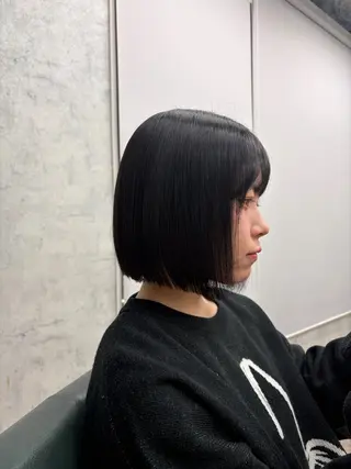 ショート limitみづき🌙 ブリーチカラーのヘアスタイル