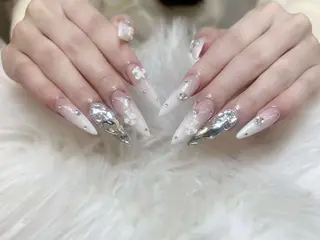 ネイル ゴテゴテネイルサロン所属・ゴテゴテ ネイルのネイルデザイン