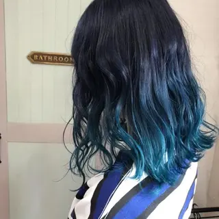 カラー 小濵 美月のヘアスタイル