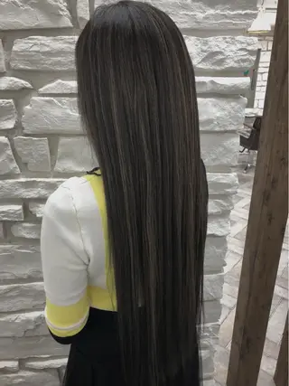 ロング ✨艶感/透け感✨Sherry所属・艶髪/ハイトーン Sherryのヘアスタイル