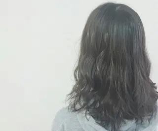 ミディアム カラー 透明感ハイライト◎ 伊藤夏海のヘアスタイル