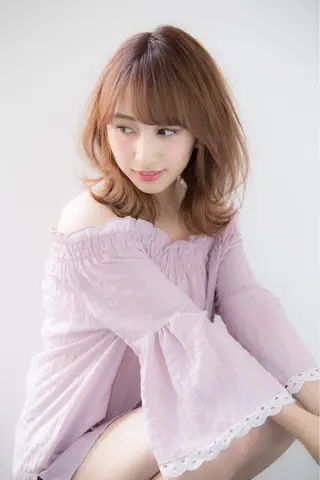 ミディアム コテ巻き風パーマ💛 池袋のヘアスタイル