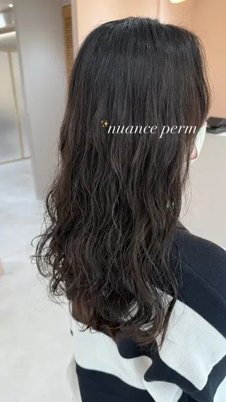 ロング パーマ 🫧赤み消しカラー nanami🫧のヘアスタイル