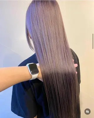 ロング ハイトーンカラー/ YUTAのヘアスタイル