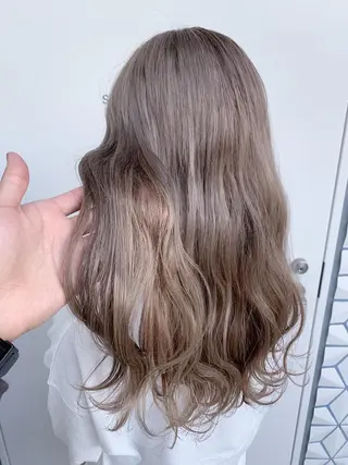 ロング カラー 🌈艶ハイトーン🌈 心を込めます🤝涼介のヘアスタイル