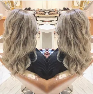 ロング カラー rollen所属・美魔女 美容師NAOのヘアスタイル