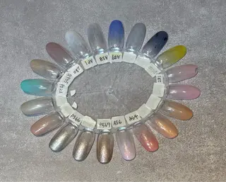 ネイル 亀山 ゆらのネイルデザイン