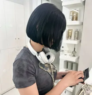 ショート ハイトーンボブ Mizuki.のヘアスタイル