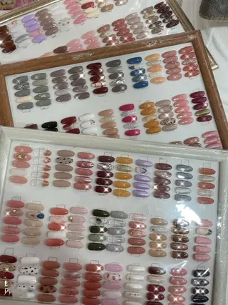 ネイル 🦋 MiKi 🦋 ネイルサロンのネイルデザイン