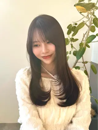 ロング 早田 華のヘアスタイル