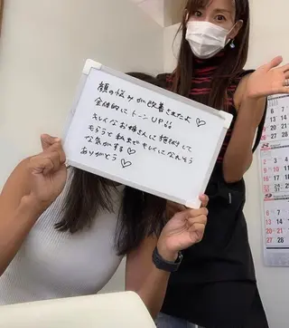 小顔と ヘッドスパのお店のエステ・リラクイメージ