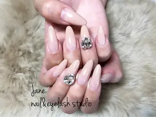 ロング ネイル Yakko pas á pasのネイルデザイン