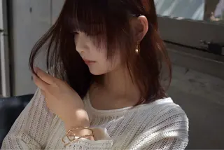 ミディアム KEIGO/ ブリーチ、矯正特化のヘアスタイル