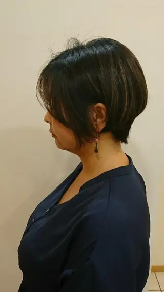 ショート 齋藤 愛美のヘアスタイル