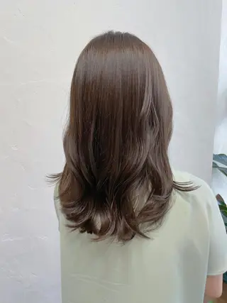 ミディアム ふわっとレイヤー 🪽スガヤハルミのヘアスタイル