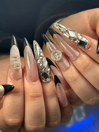 ネイル Nail Salon L'arc所属・💊大阪/心斎橋 moni🧠のネイルデザイン