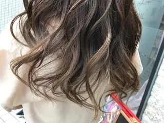 ロング カラー パーマ ヘアアレンジ キッズ ネイル マツエク・マツパ uno pulir所属・トップスタイリスト 永尾拓也のヘアスタイル