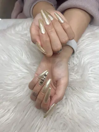 ネイル &ME シシのネイルデザイン