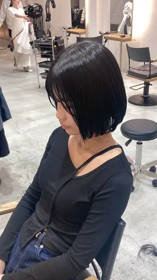 ミディアム カラー CYAN.栄店所属・久野 紗愛のヘアスタイル