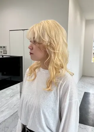 ロング カラー 石倉 茉倫のヘアスタイル