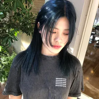 ミディアム rino🤍 恵比寿レイヤーカットのヘアスタイル