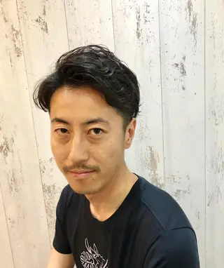 ショート パーマ メンズ 伊藤 祐介のヘアスタイル