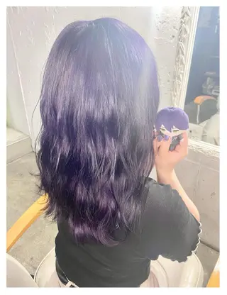 ミディアム カラー GARU-ガル-所属・TSUNO🦖 派手髪/オタク美容師のヘアスタイル