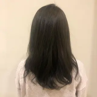 ロング カラー 森 邑奈のヘアスタイル