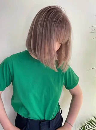 ミディアム カラー ハイトーン大得意 ×レイヤー🕊aiのヘアスタイル