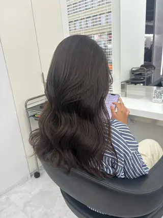 ロング 渋谷🥇透明感カラー 特化美容師のヘアスタイル