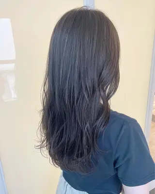 ミディアム カラー SHEARA BY CARE所属・. AYUKAのヘアスタイル