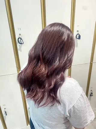 セミロング カラー ブリーチ🫧艶カラー レイヤー韓国ヘアのヘアスタイル