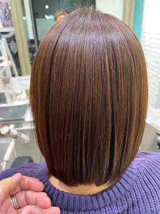 ショート カラー 鈴木 亜衣良のヘアスタイル