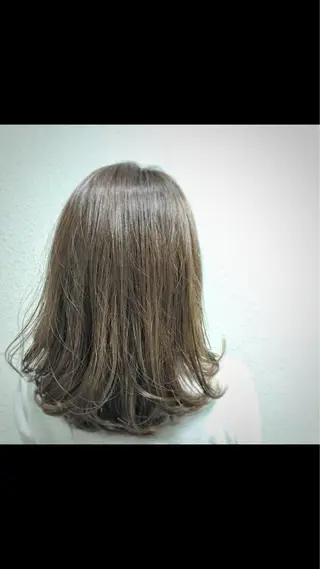 ミディアム カラー ヘアアレンジ BonD hairのヘアスタイル
