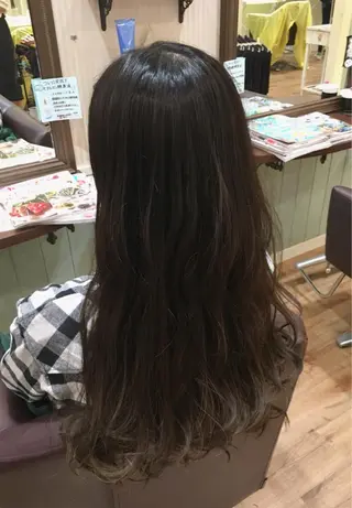 ロング カラー ビーズアモール 豊田店のヘアスタイル