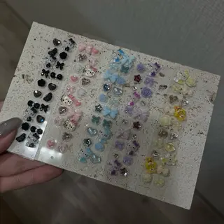 atelier moi所属・atelier moiのネイルデザイン