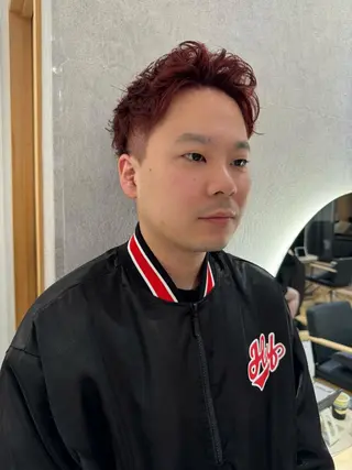 ショート カラー メンズ 透け 艶感カラー齊木 勇人のヘアスタイル