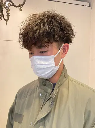 ショート パーマ メンズ JINKIメンズ特化 メンズカットパーマのヘアスタイル