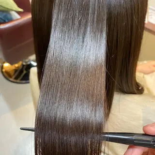 ミディアム 水谷 菜央のヘアスタイル