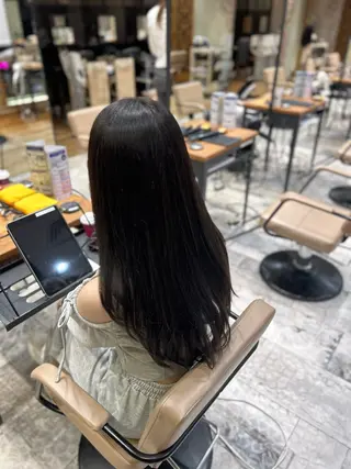 ロング 白髪染めモデル様 募集中🌺祝迫愛艶のヘアスタイル