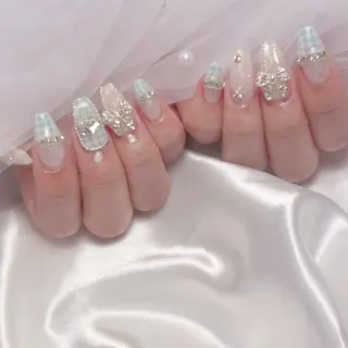 ネイル Mari 🎀六月移転のネイルデザイン