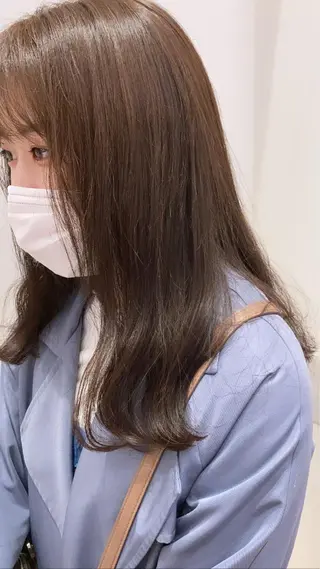 ロング カラー ルシードスタイル クリザンテーム所属・佐藤 睦月のヘアスタイル