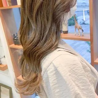 ロング カラー 🕊️透明感カラー/ 渋谷🕊️Aonaのヘアスタイル