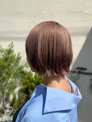 ミディアム atelier doux dimanche（アトリエ・ドゥー・ディマンシュ）所属・Fukamiレイヤー 透明感カラーのヘアスタイル