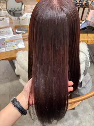 カラー ROCCOeast AKARIのヘアスタイル