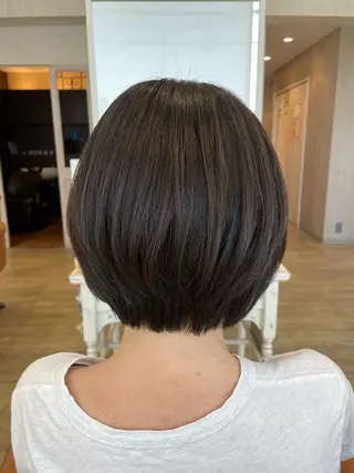 ショート 上田 早恵のヘアスタイル